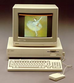 Amiga 1000 cmputer
